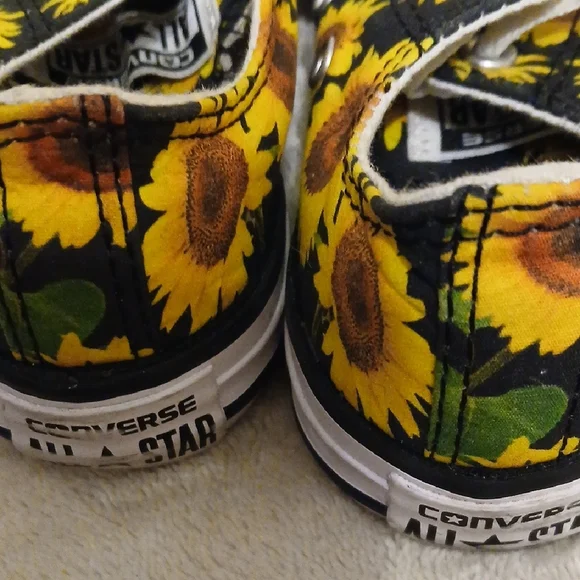 Converse Kids Sunflower Sneakers - Black and Yellow - Picture 2 of 7